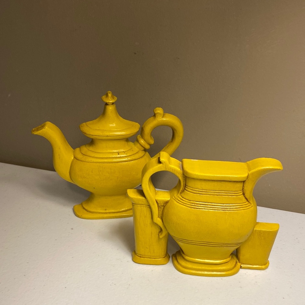 Vintage Burwood Products Co. 1968 Plastic Wall Decor